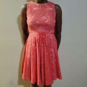 DANNY & NICOLE Coral Lace Sleeveless Dress size 6